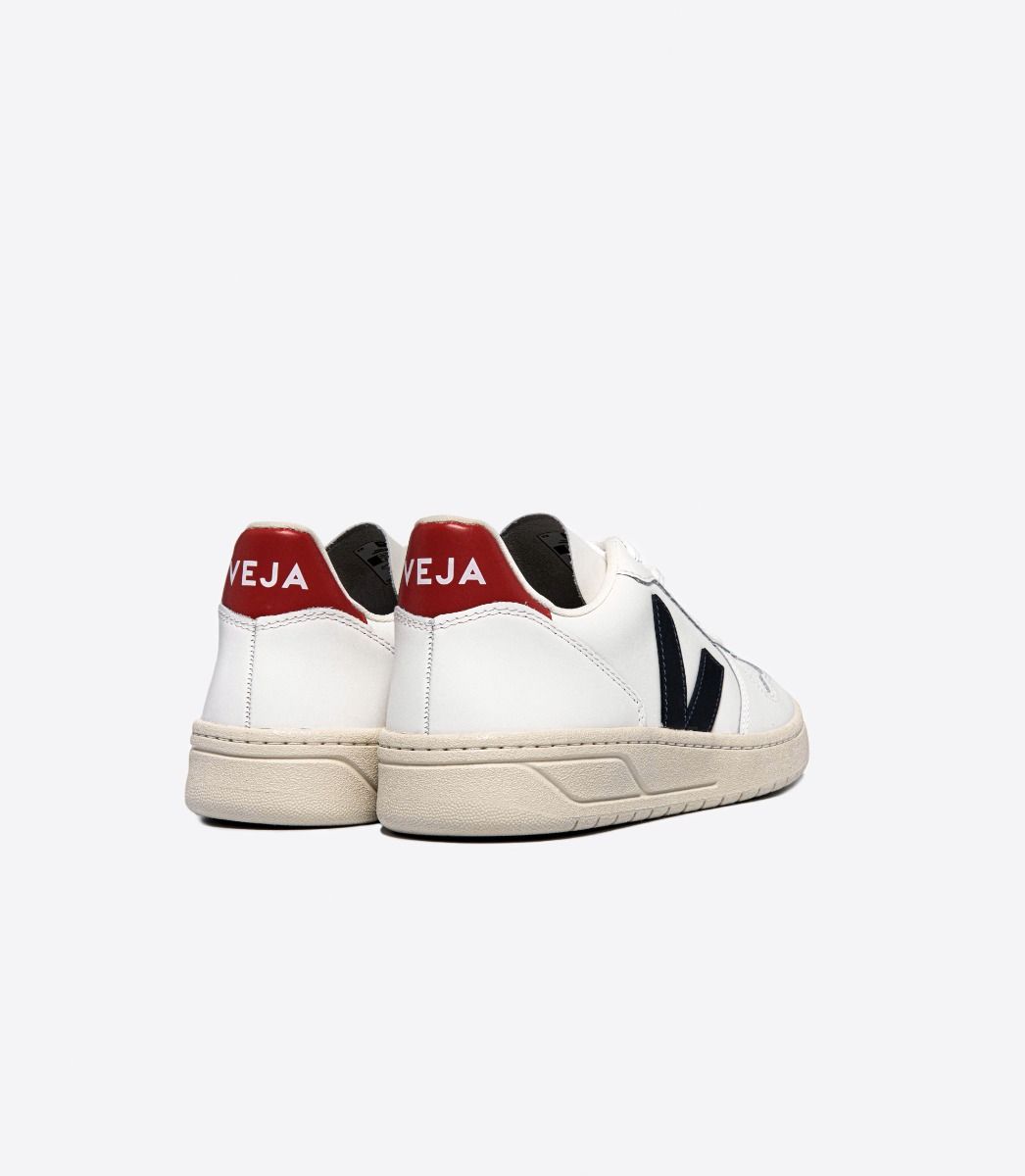 V-10 LEATHER WHITE NAUTICO PEKIN.jpg2