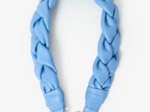 ASA DE PIEL TRENZADA AZUL CIELO