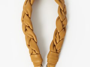 ASA DE PIEL TRENZADA MOSTAZA