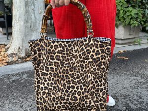 BOLSA ANIMAL PRINT ASAS BAMBÚ