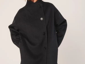 ABRIGO ASIMÉTRICO LANA AZUL MARINO