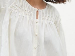 BLUSA DETALLE PLIEGUES ALGODÓN CRUDO