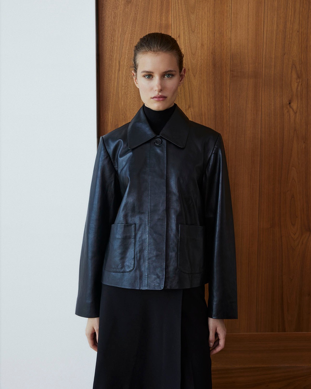 CHAQUETA CORTA 100% PIEL NAPA NEGRO