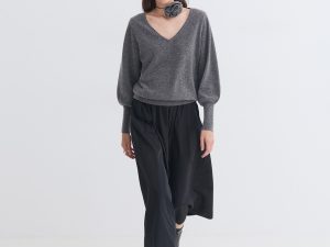 FALDA MIDI SATINADA NEGRO