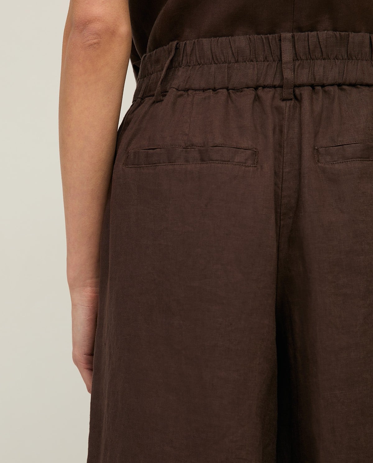 BERMUDAS 100% LINO CHOCOLATE.jpg4