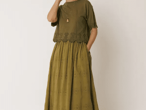 FALDA MIDI BORDADA KHAKI