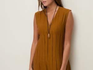 VESTIDO LARGO PLISADO OCRE OSCURO