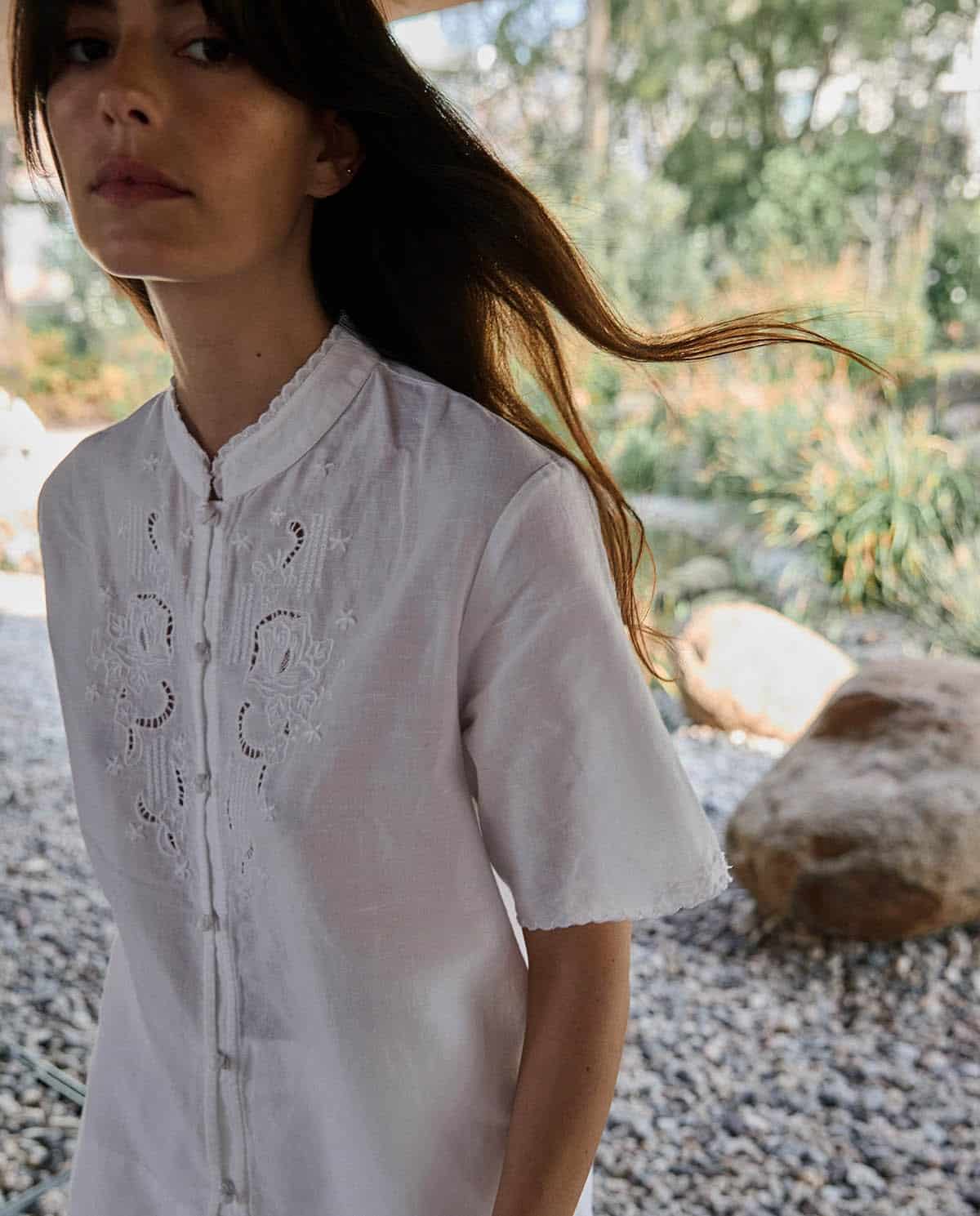 BLUSA ALGODÓN Y LINO BORDADOS BLANCA.jpg1