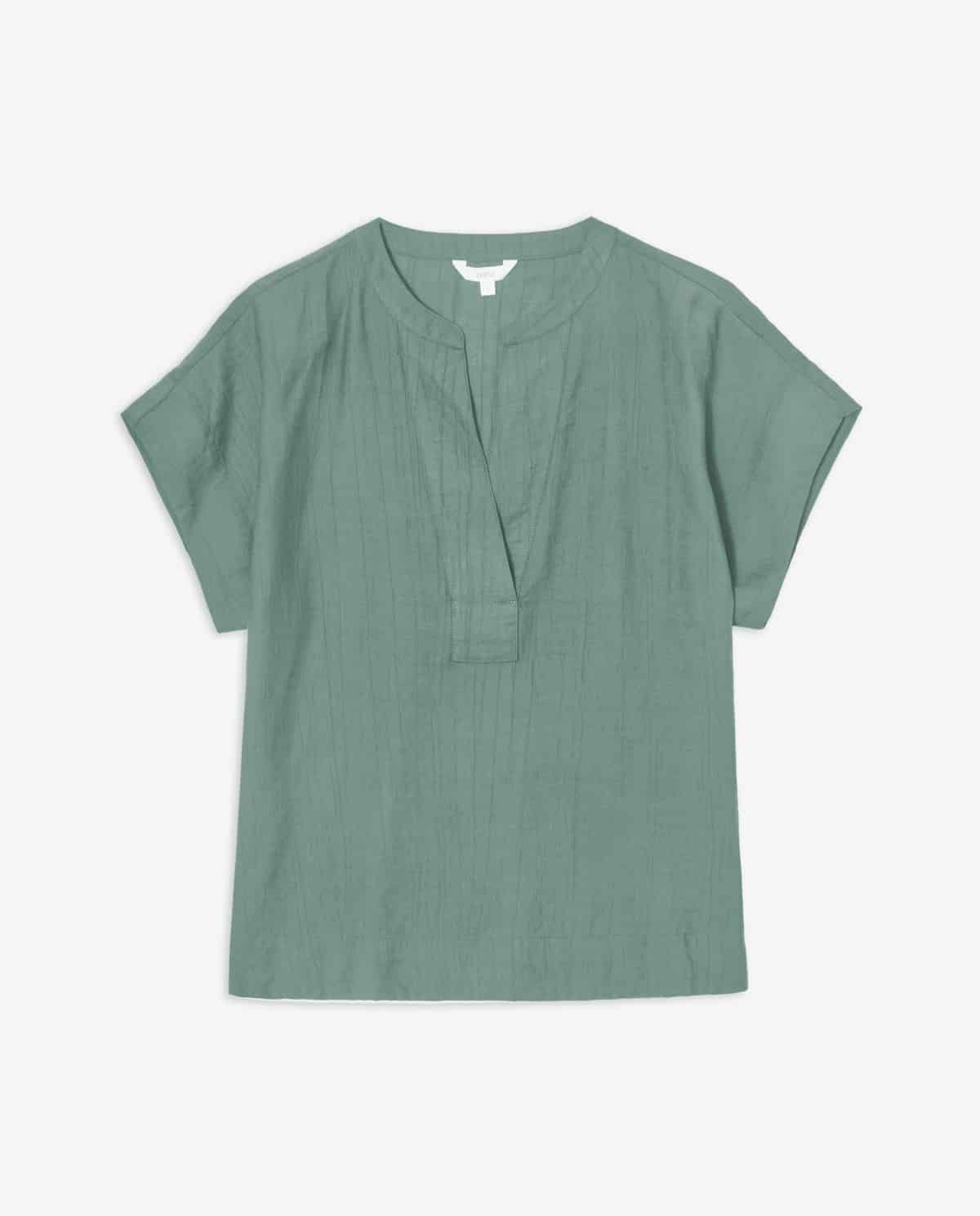 FLUIDA BLUSA ESCOTE PICO.jpg4