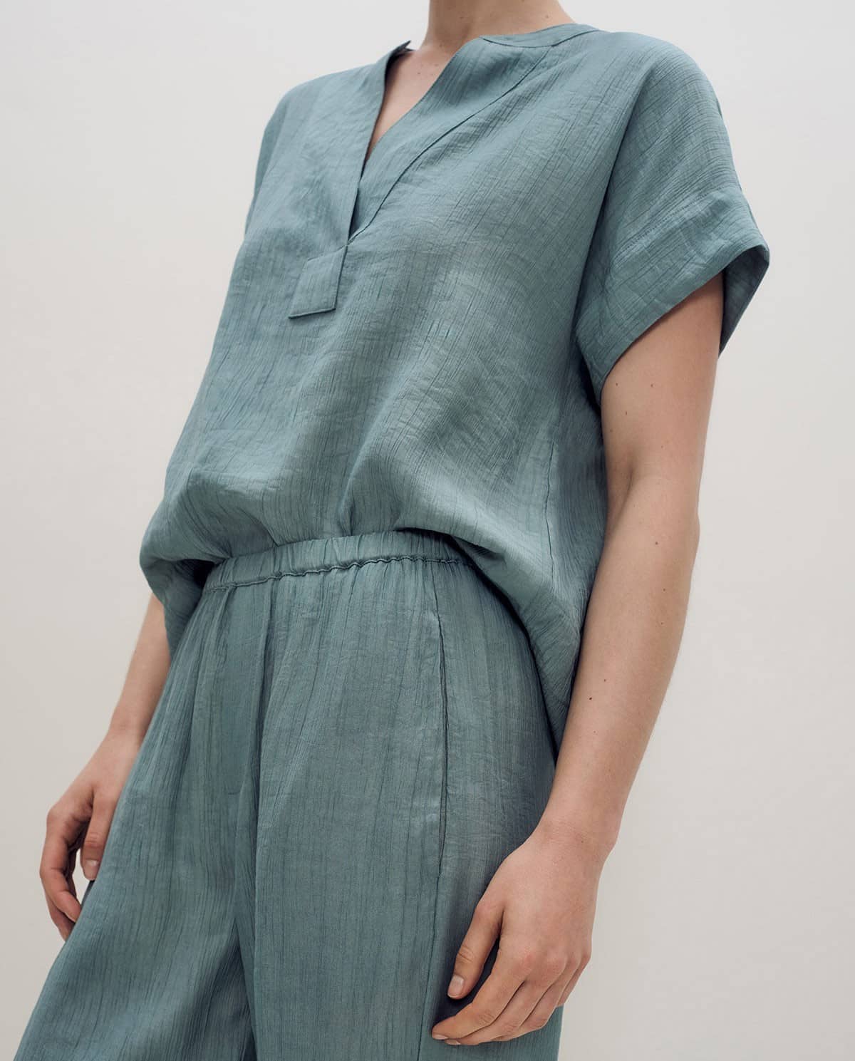 VERDE PANTALÓN FLUIDO WIDE LEG.jpg1