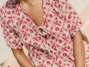 CAMISA ESTAMPADO VINTAGE LAZADAS ROJA