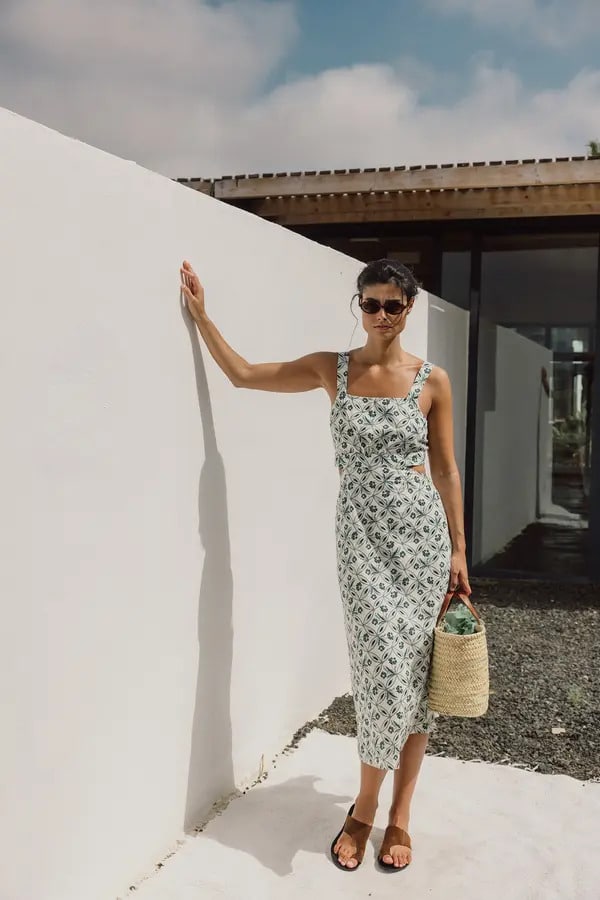 VESTIDO ESPALDA DESCUBIERTA CARBÓN