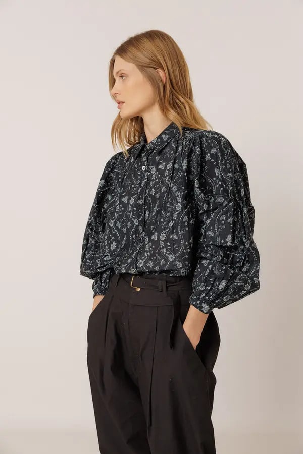 CAMISA ESTAMPADO VINTAGE.webp MARINO.webp1