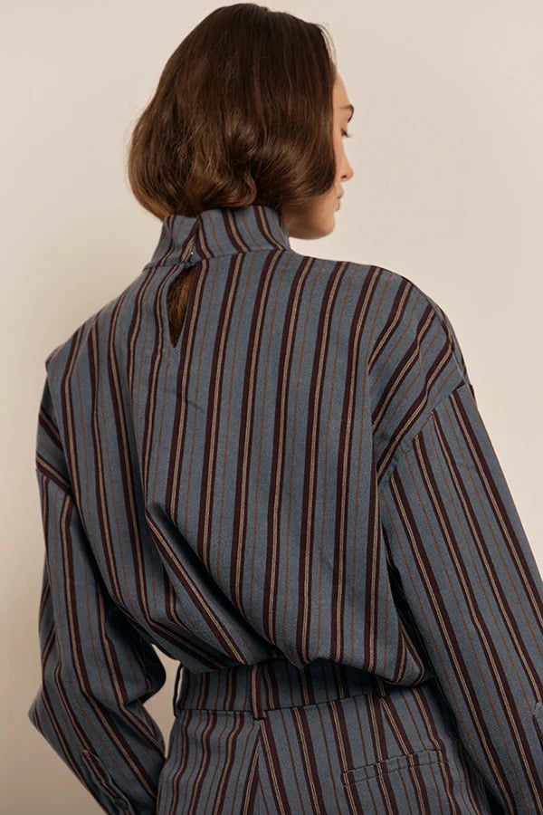 TILDUCHA CAMISA CUELLO ALTO RIGA BAROLO.webp4