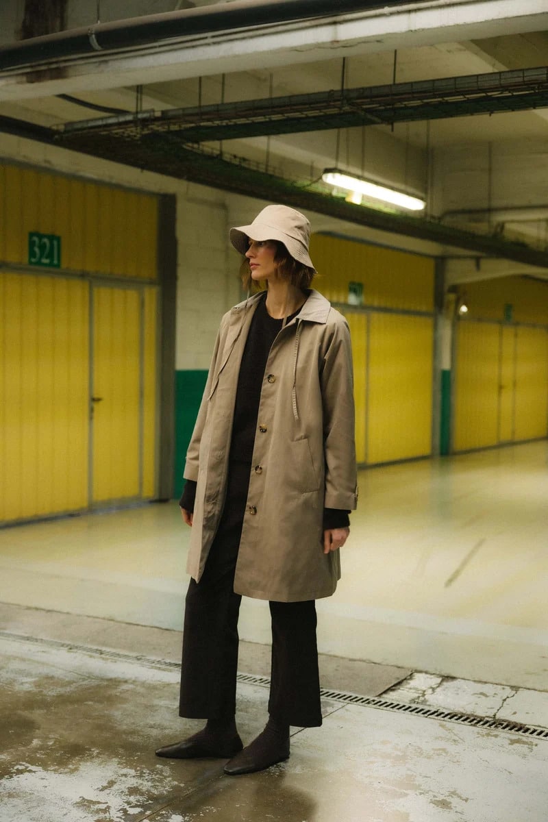 gabardina barry beige
