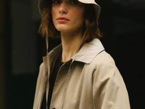 Triana by C gabardina barry beige