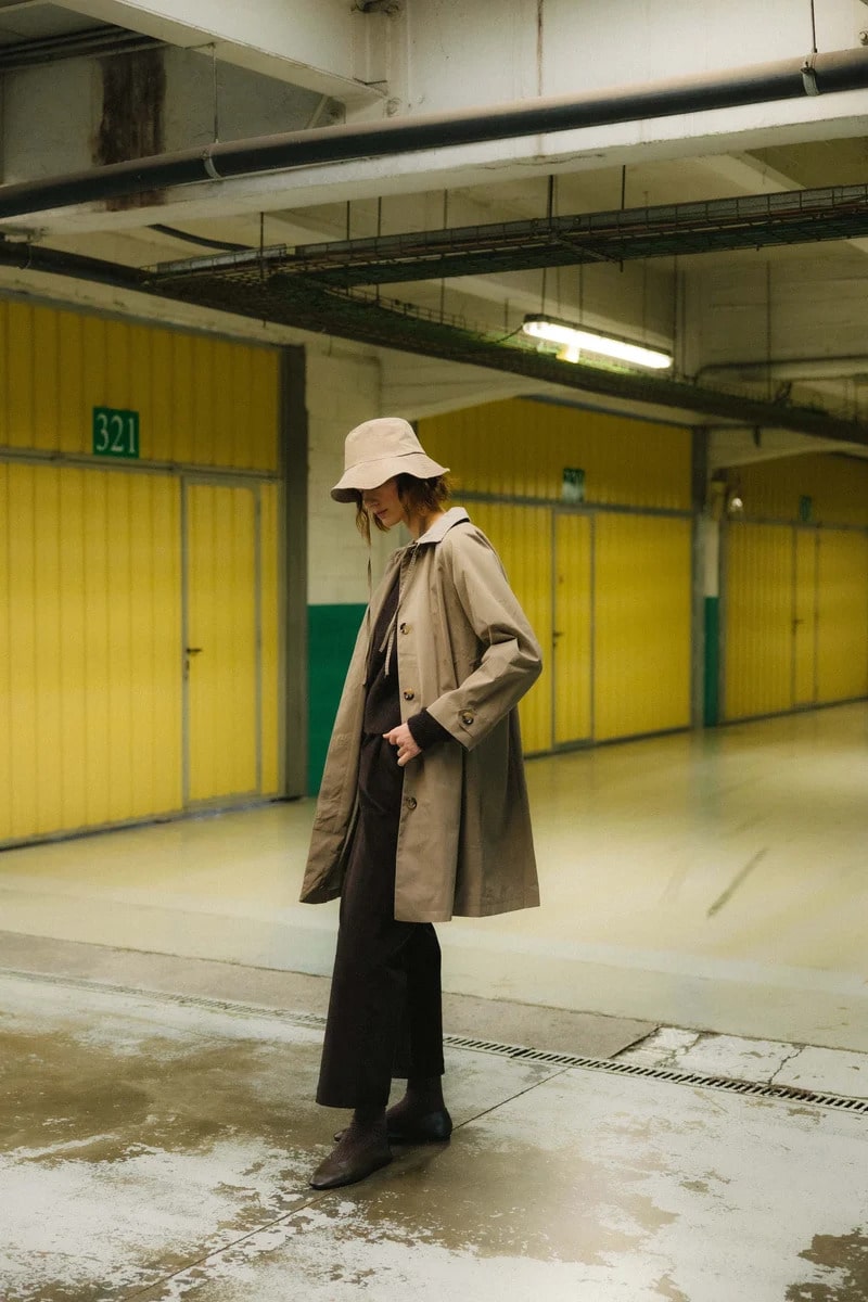 gabardina barry beige.webp4